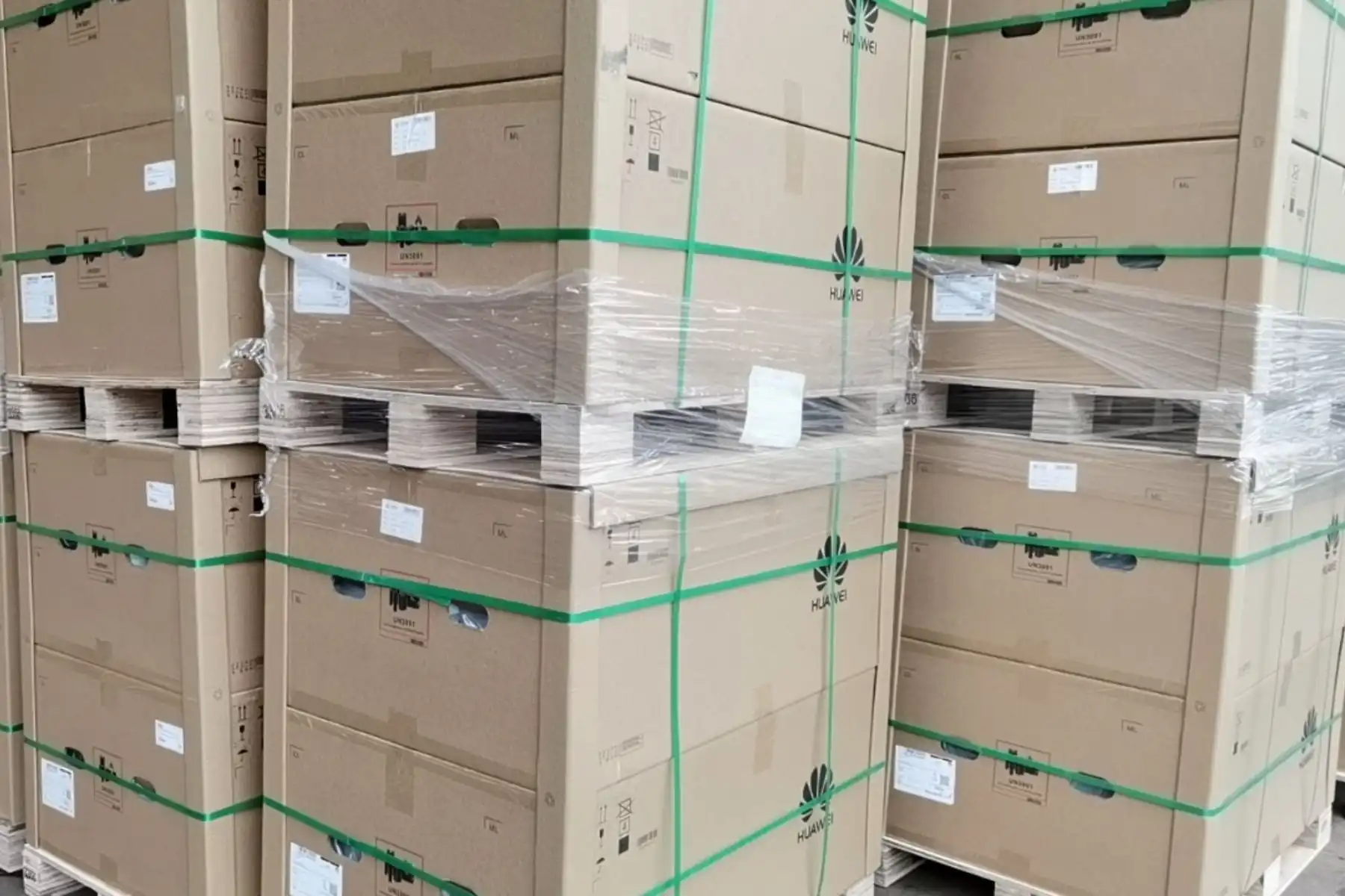 ขายส่ง Huawei Inverter ยกลัง